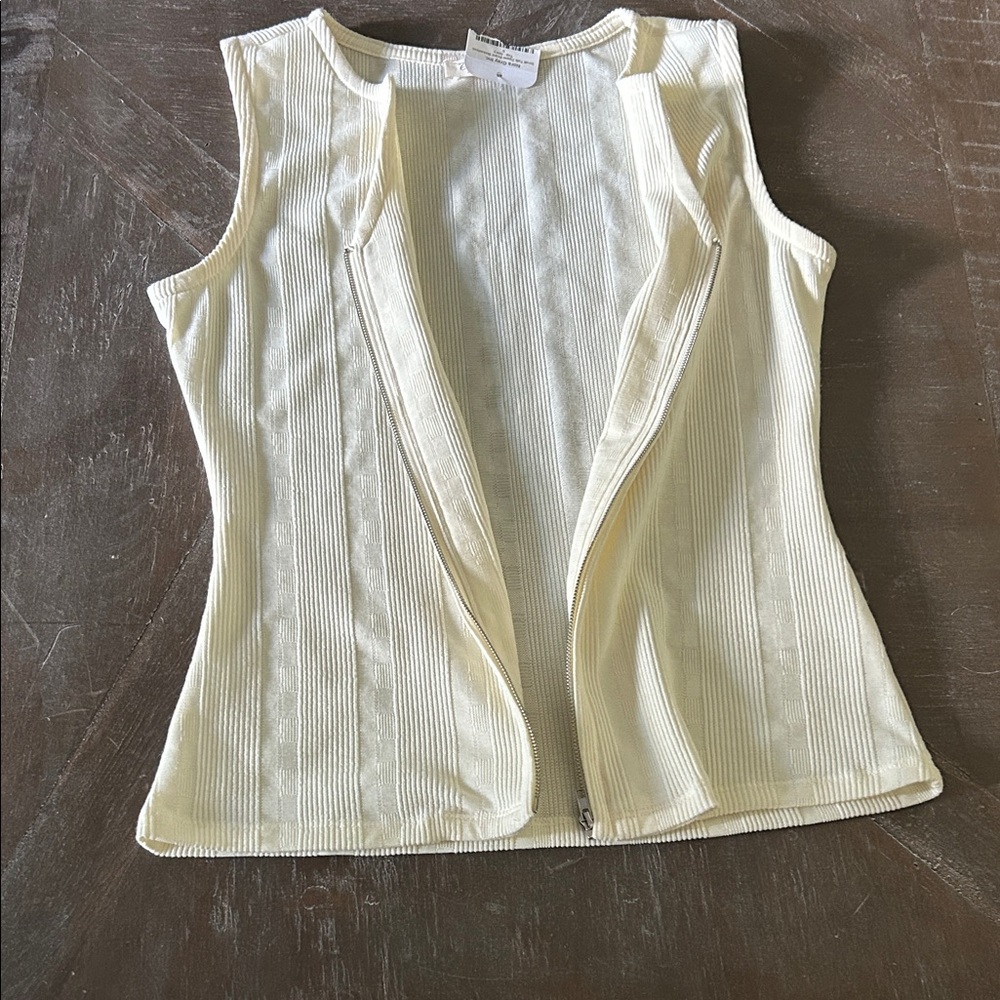 Doe & Rae Cream Zip-Front Tank Top - Picture 4 of 8